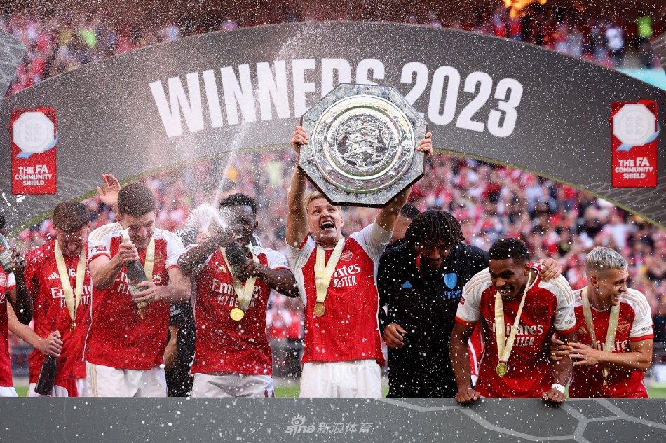 的支持者 的支持者