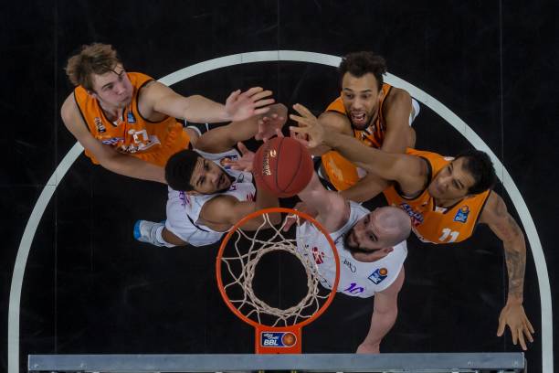 有更多控球 有更多控球